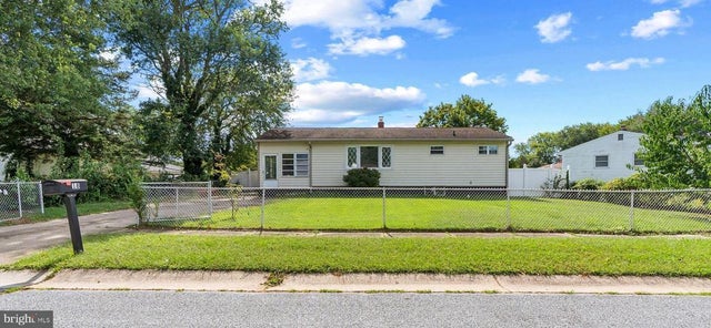 18 John Collins Cir, Dover