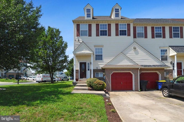 347 Charring Cross Dr, Dover