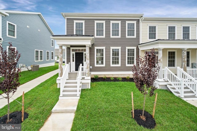 845 Mapleton Ave, Middletown