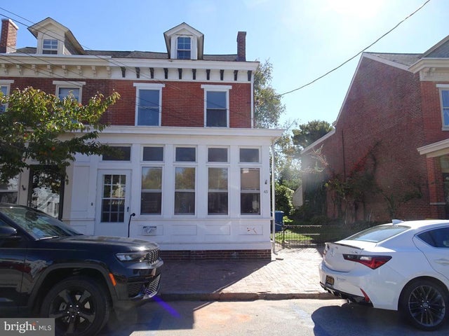 45 W Fifth St #a, New Castle
