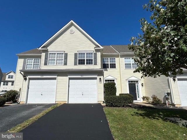 941 Lansdowne Rd, Middletown
