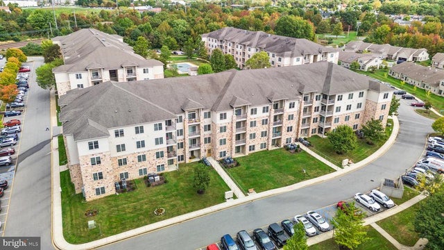 2000-unit Fountainview Cir #2312, Newark