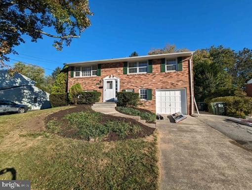 904 Rahway Dr, Newark