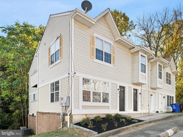 127 Emery Ct #b, Newark