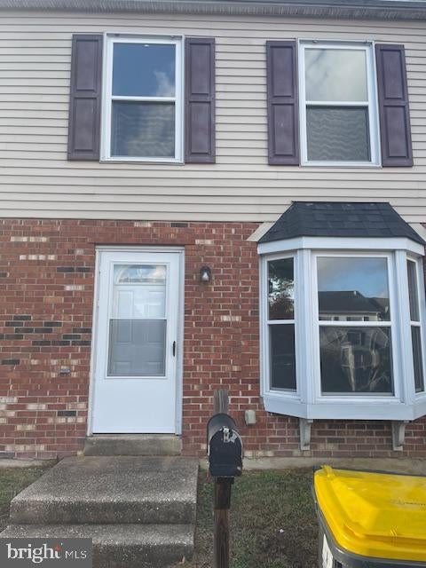 403 Strathaven Ct, NEWARK