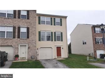 12 Tether Ct, Wilmington