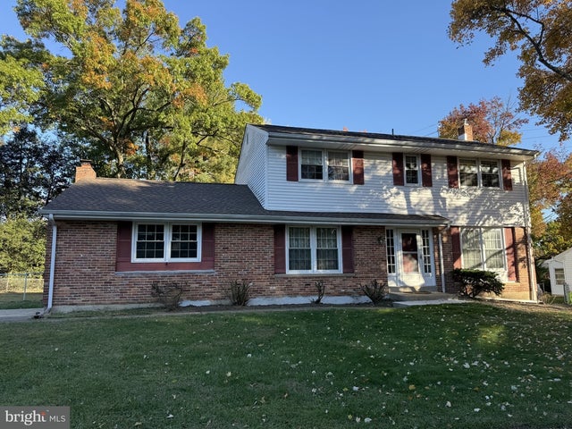 21 Wheatfield Dr, Wilmington