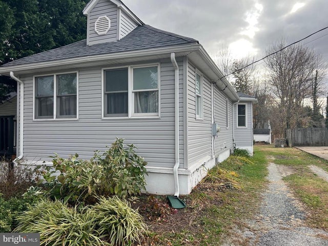 6 Laurel Ave, Wilmington