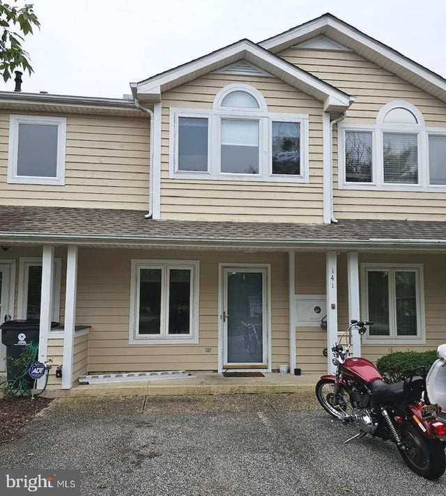 141 Lakeside Dr, Lewes