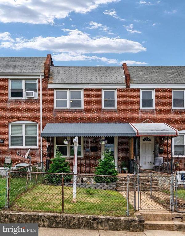 756 Old Riverside Rd, Brooklyn Park