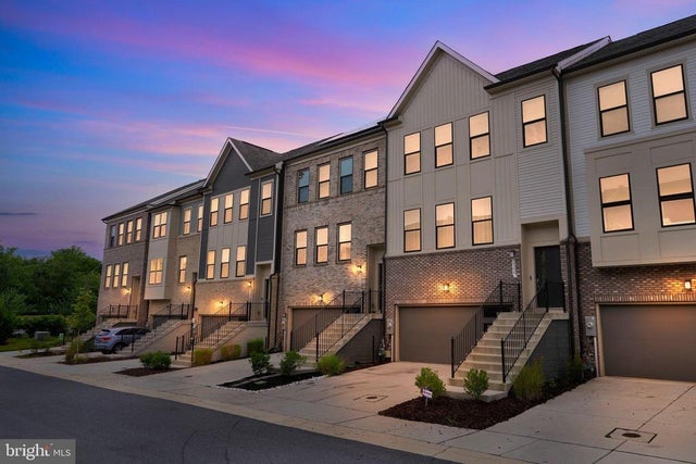 3344 Pitch Pine Dr, Laurel