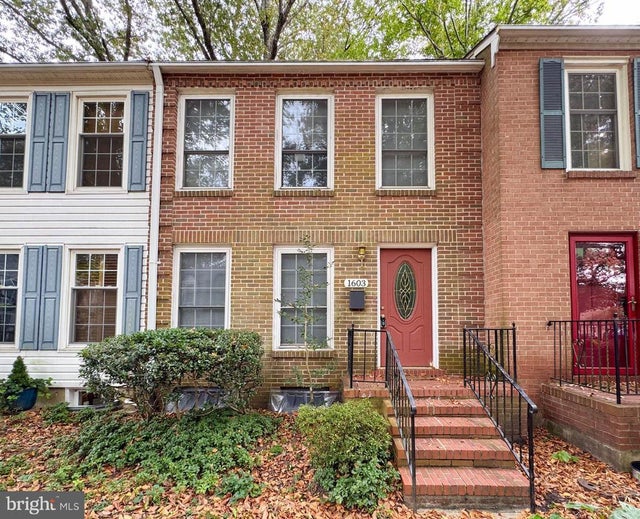 1603 Carlyle Dr, Crofton