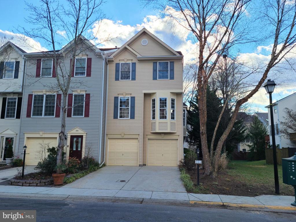 164 Tilden Way #164, EDGEWATER