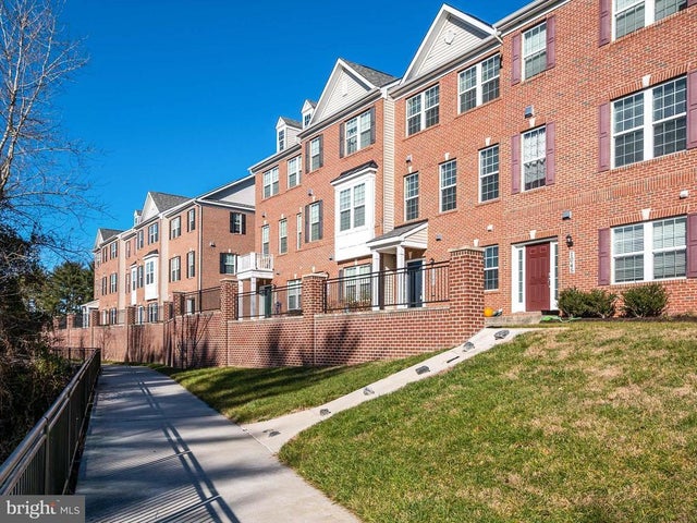 1047 Ironwood Ln, Hanover