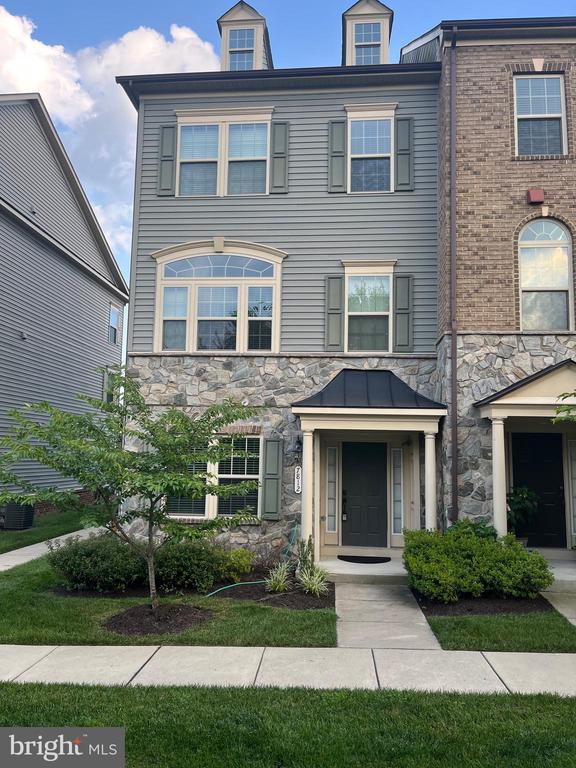 7812 Patterson Way, Hanover