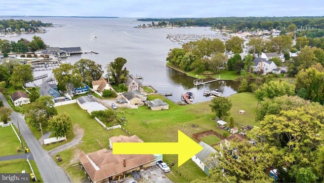 1304 Tuggies Rd, Pasadena