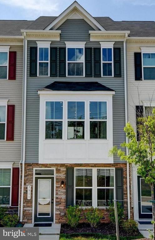 7511 Mundell Rd, Hanover