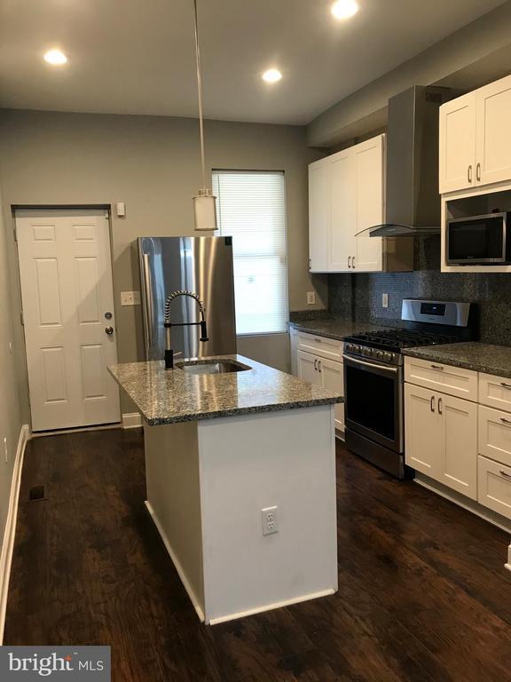 437 E Lorraine Ave, Baltimore