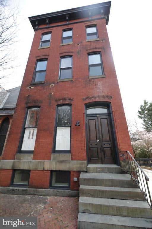 213 Wilson St, BALTIMORE