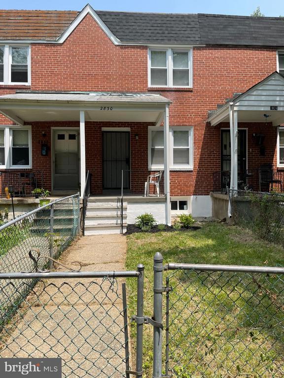 2830 Edgecombe Cir S, Baltimore