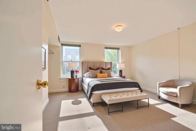 229 S Ann St #apt. B, Baltimore