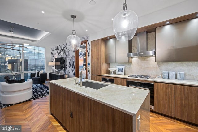 300 International Dr #2306, Baltimore