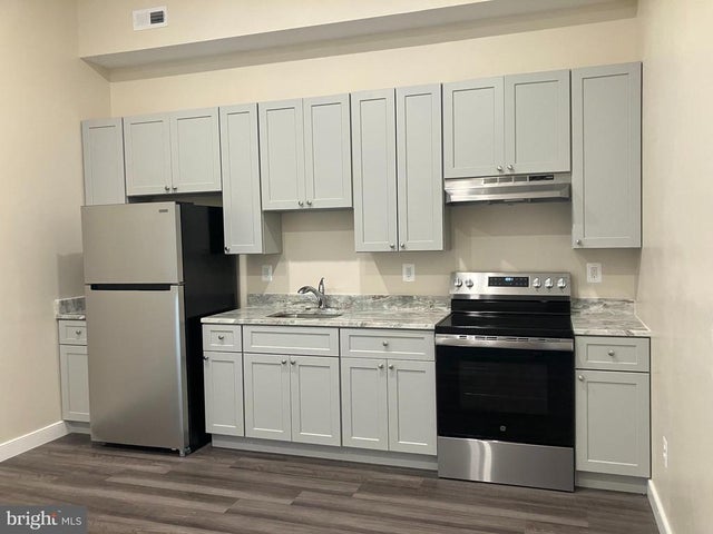 249 S Broadway #b, Baltimore