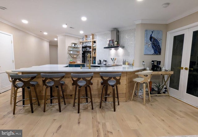 100 Harborview Dr #211, Baltimore