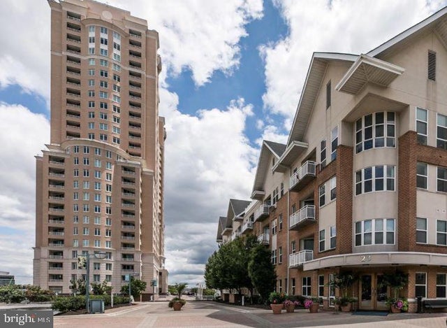 23 Pierside Dr #225, Baltimore