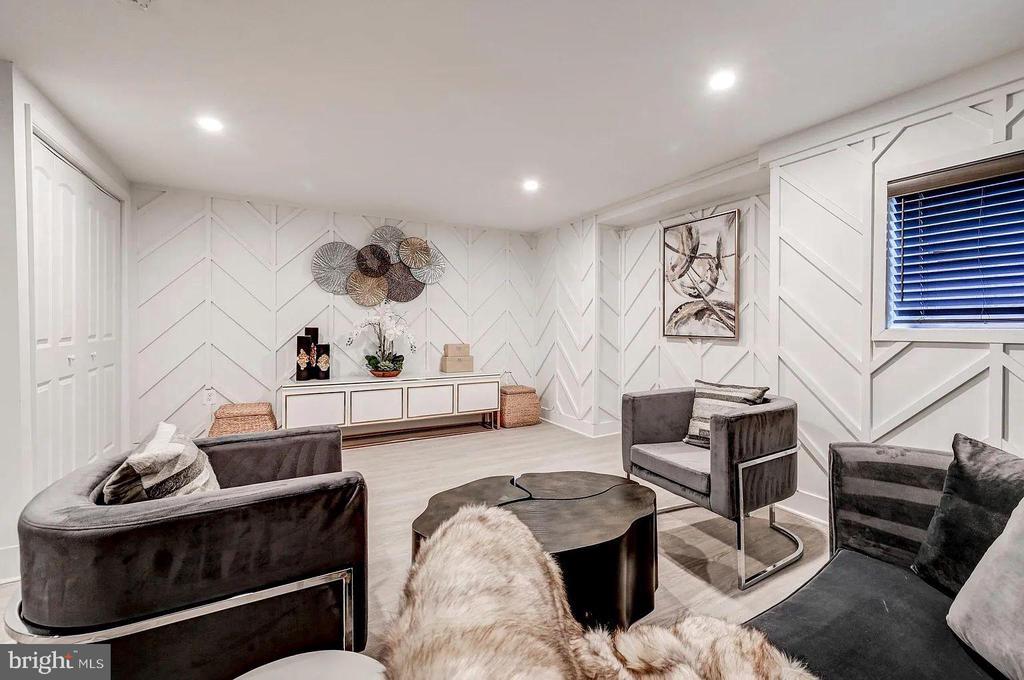 1720 Saint Paul St #204, BALTIMORE