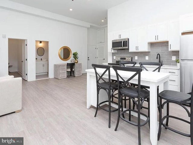 211 Saint Paul St #403, Baltimore