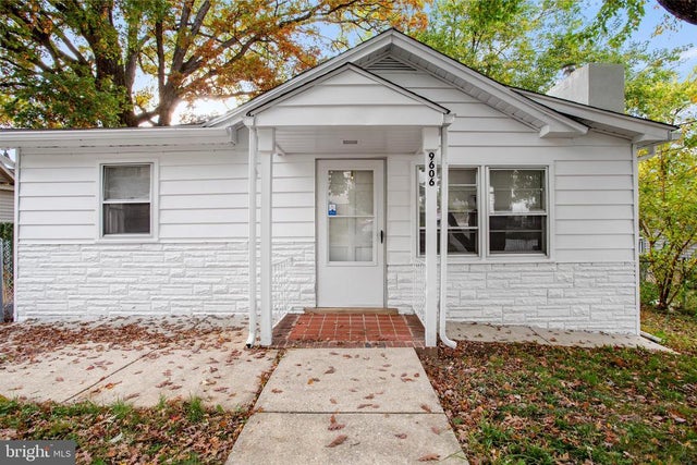 9606 10th Ave, Parkville