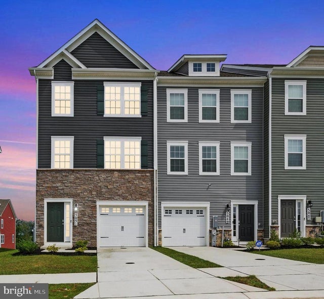 5051 Silver Oak Dr, Rosedale