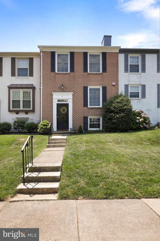 11 Donagh, Lutherville Timonium