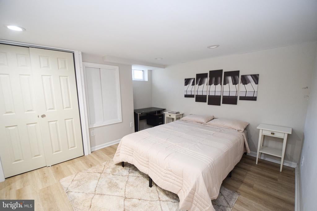 1629 Searles, DUNDALK