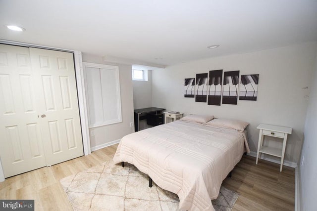 1629 Searles, Dundalk