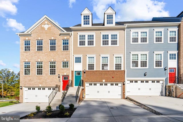 518 Downswing Rd, Baltimore