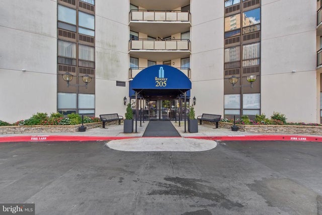 205 E Joppa Rd #1202, Towson