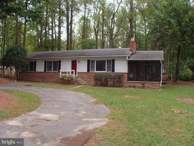 603 Lake Dr, Lusby