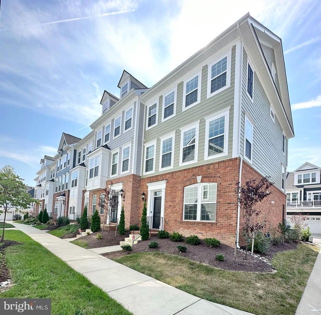 395 Buckeye Cir, La Plata