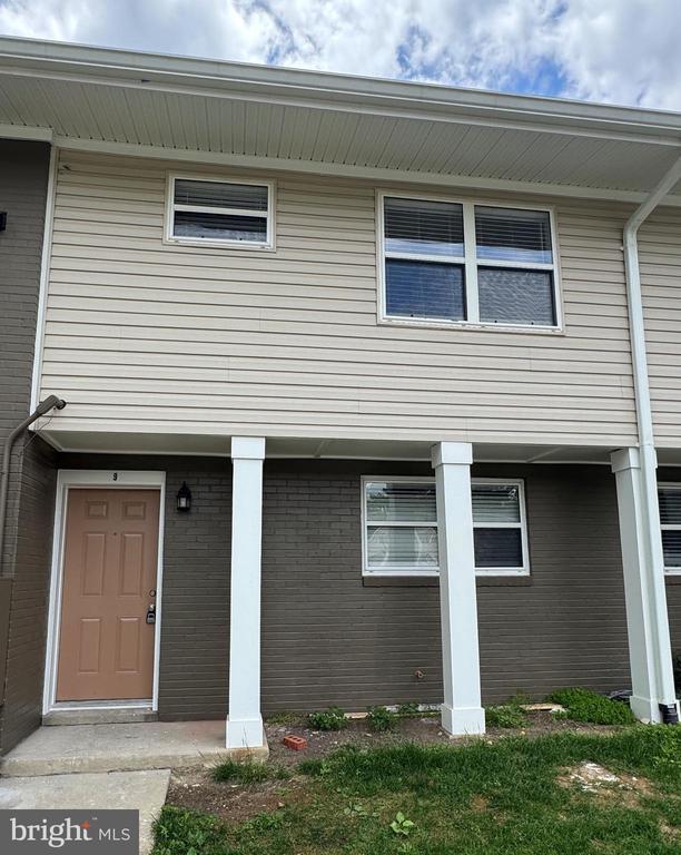 2050 Nike Dr #9, Waldorf