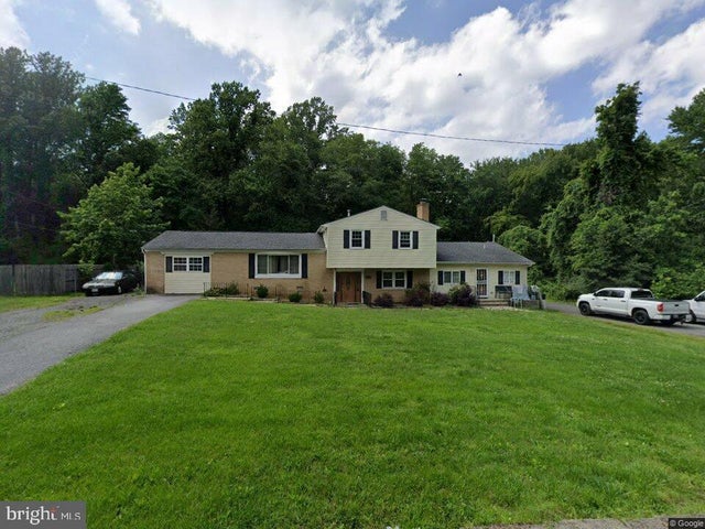 1015 Spruce St, Waldorf