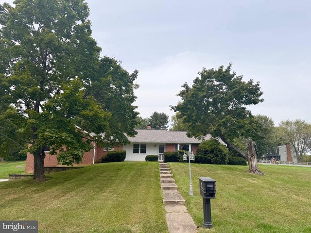 2710 Academy Dr, Westminster