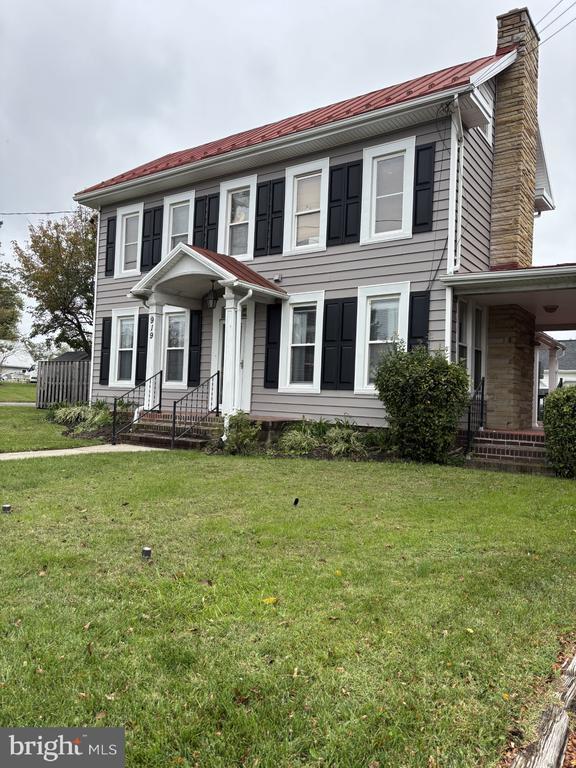 919 S Main St, Hampstead