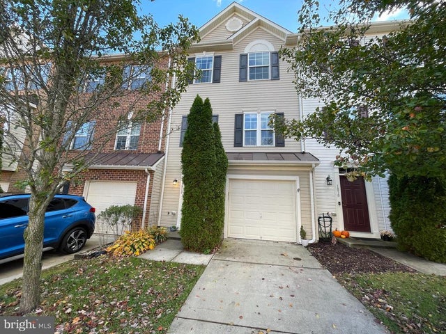 1812 Reading Ct, Mount Airy