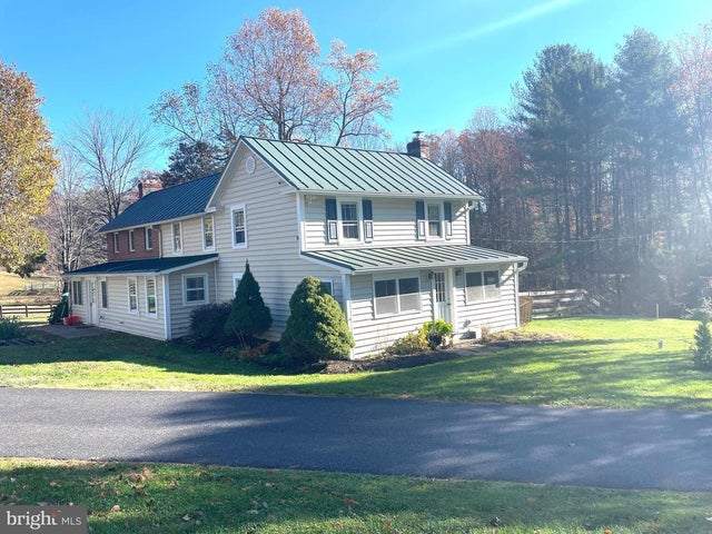 6270 Davis Rd, Woodbine