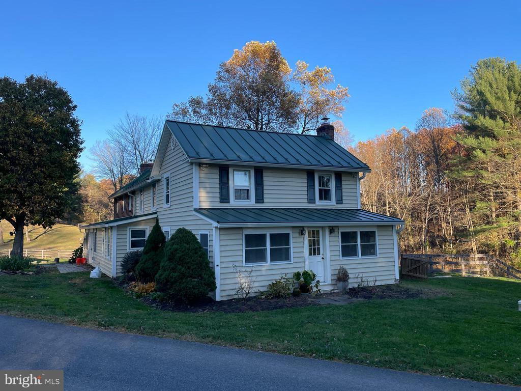 6270 Davis Rd, WOODBINE