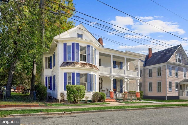 817 Locust St, Cambridge