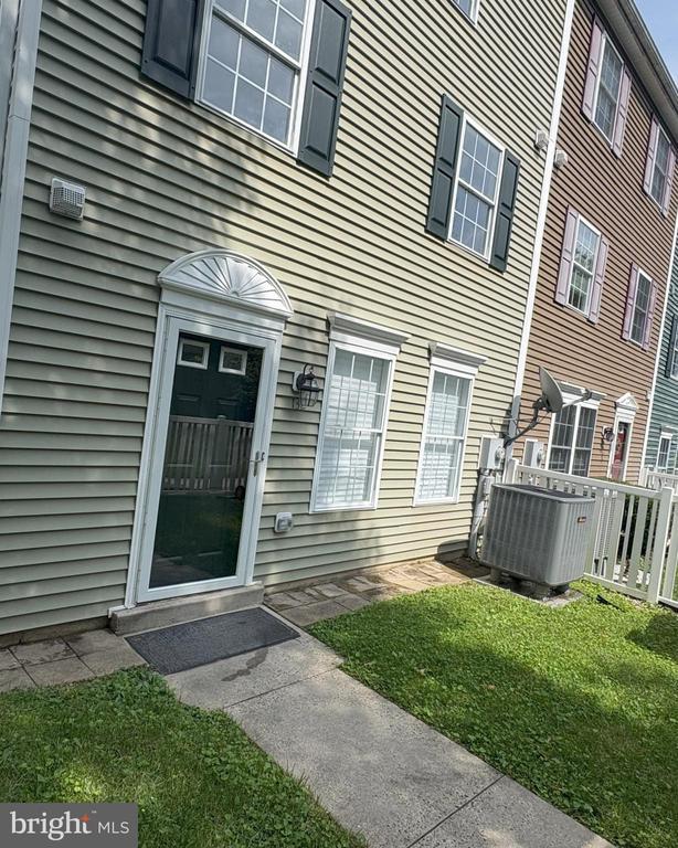 132 N Altamont Ave, Thurmont