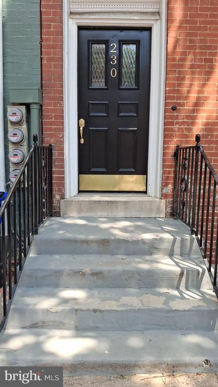 230 S Market St #2, Frederick